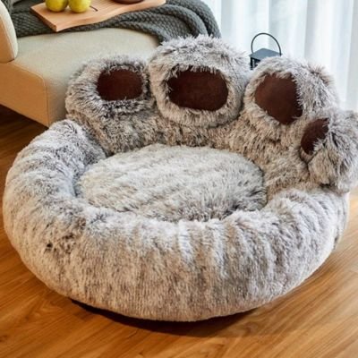 coussin pour chat patte geante gris salon