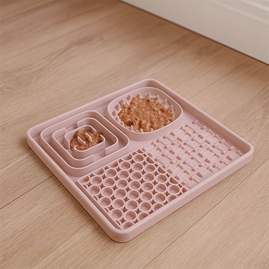 tapis de lechage compartimente rose
