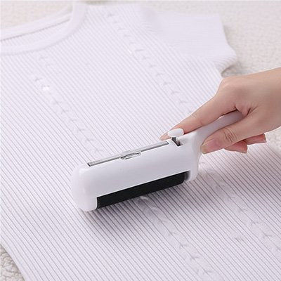 brosse anti poil balayeuse vetement blanc