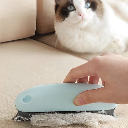 brosse anti poil​ ergonomique bleu clair chat canape