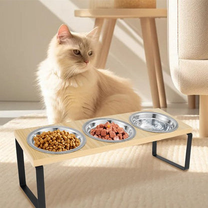 chat avec gamelle chat surelevee industrielle triple bols inox dans salon