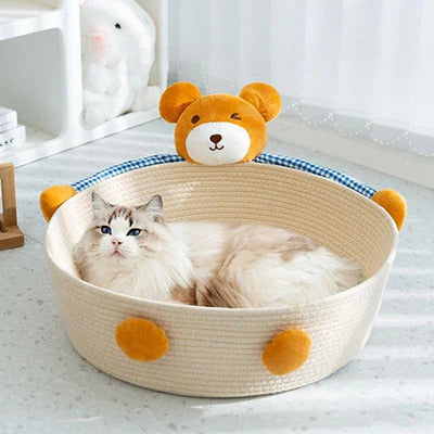 chat dans son panier chat ourson apaisant