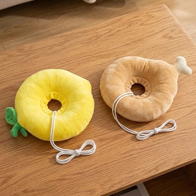 collerette chat jaune beige