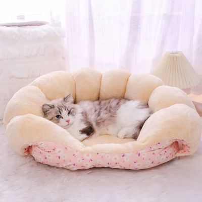 corbeille chat coquillage rose avec chat