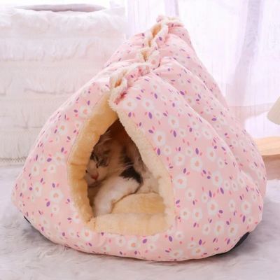 corbeille chat coquillage rose fermee