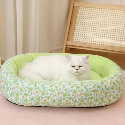 coussin pour chat floral vert chat allonge salon
