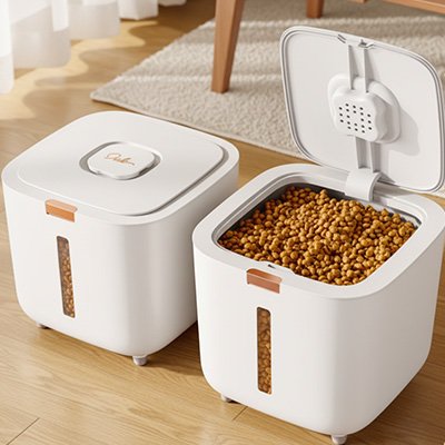 double boite à croquettes pour chat cubique couleur blanche dans salon