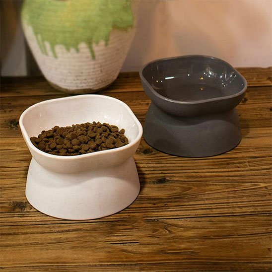 gamelle chat anti vomissement couleur blanc et gris