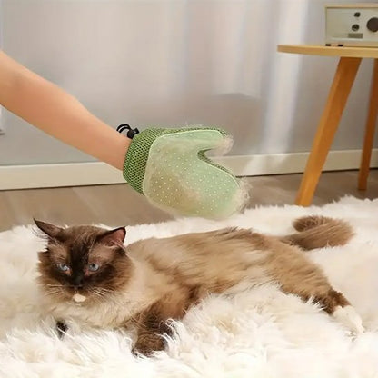 gant de toilettage moufle vert chat allonge salon