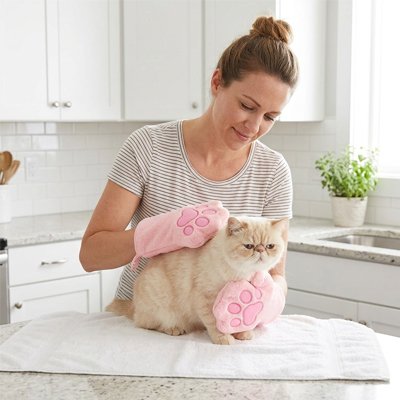 gant de toilettage rose motif patte maitresse souriante cuisine