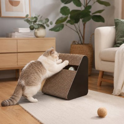 griffoir chat triangulaire chat jouant salon