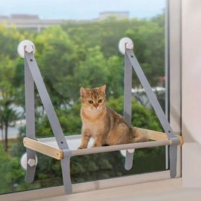 hamac-pour-chat-fenetre-en-bois