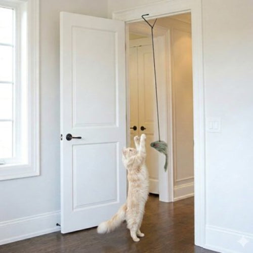 jouet pour chat souris suspendue chat debout