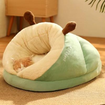 niche-à-chat-pantoufle-moelleux