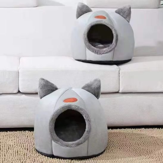 panier pour chat tete felin gris canape salon