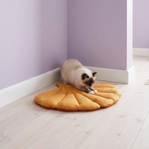 tapis chat design feuille automne chat apaise