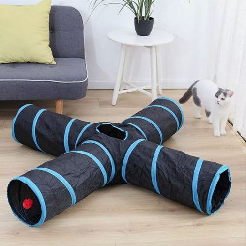 tunnel pour chat bandes bleues avec chat