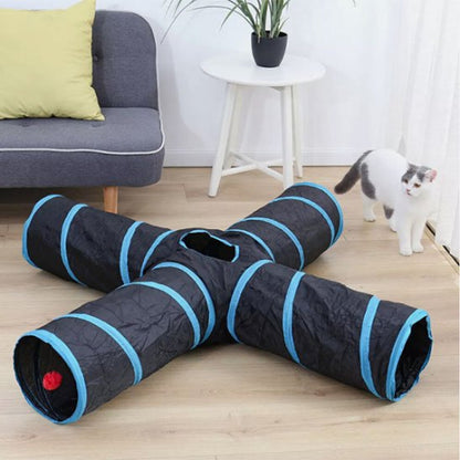 tunnel pour chat bandes bleues avec chat